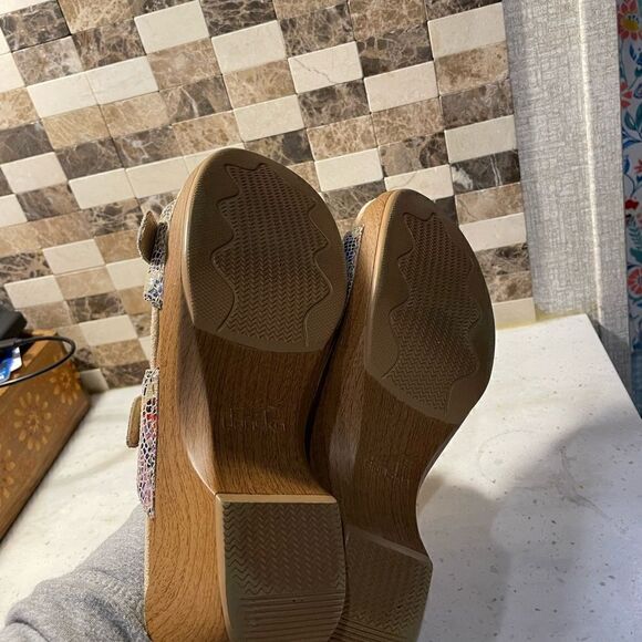 Dansko Sandals  - Picture 6 of 6